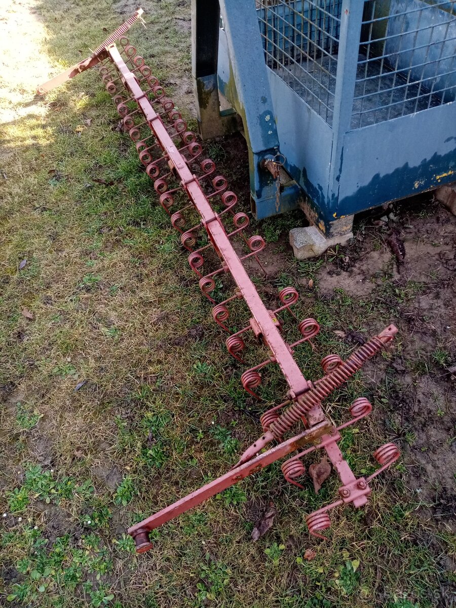 Sejačka Isaria, brány - 5