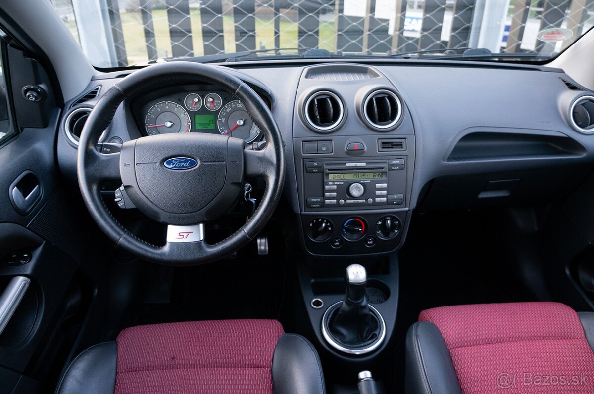 Ford Fiesta 2.0i ST150 - 5