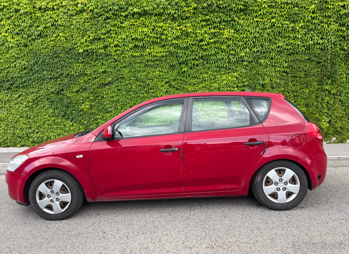 Predám Kia Ceed 1.4 benzín / LPG - 5