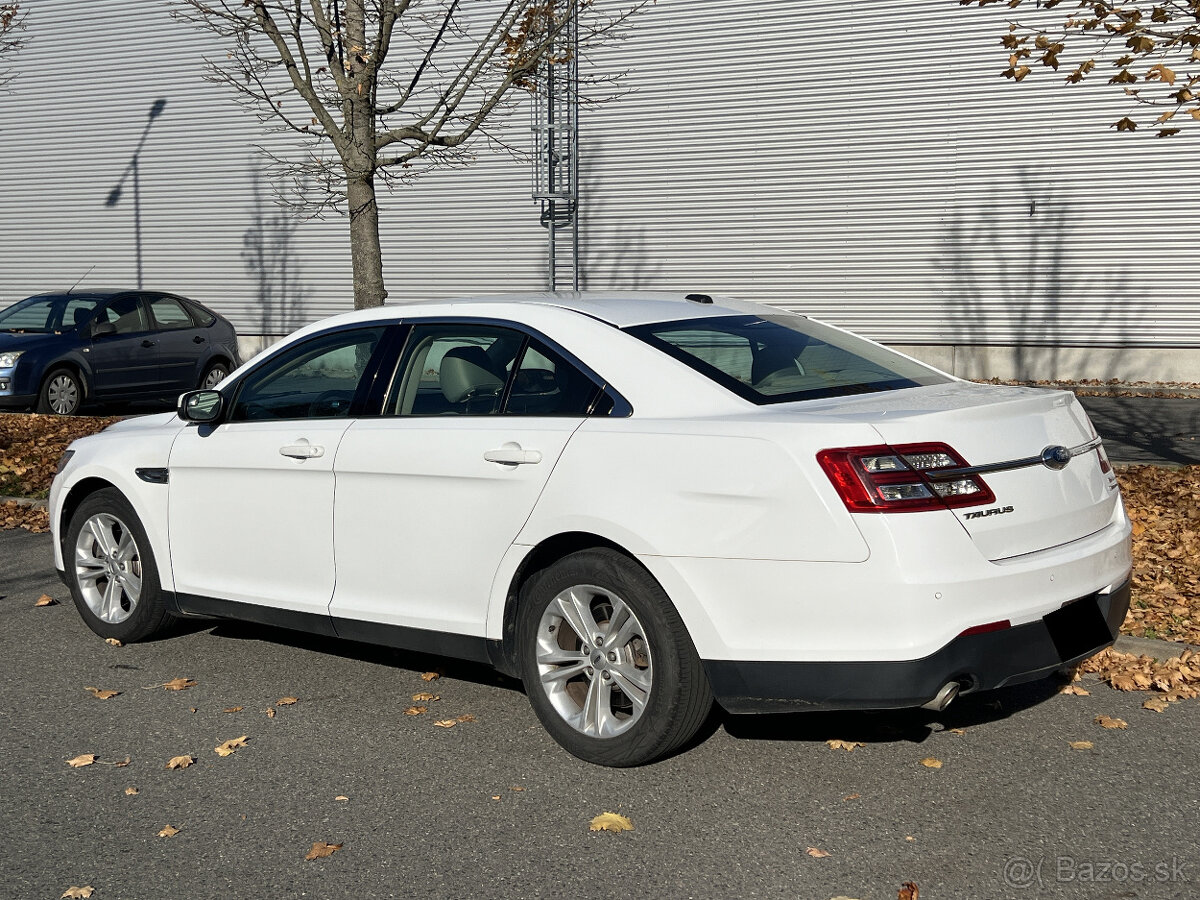Ford Taurus 3.5V 6, benzín, 2015, 1.majitel - 5