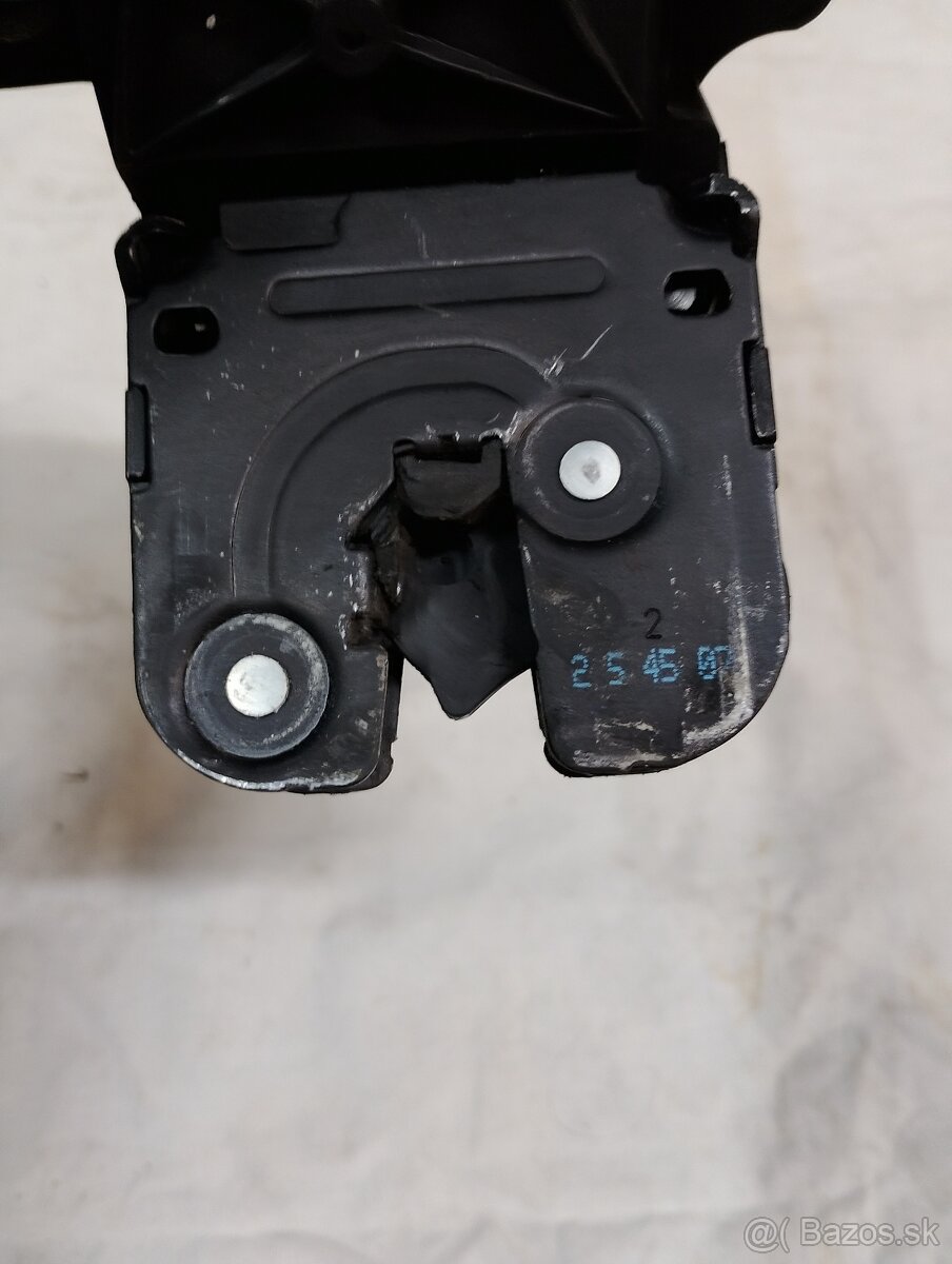 Predám zámok kufra audi - 5