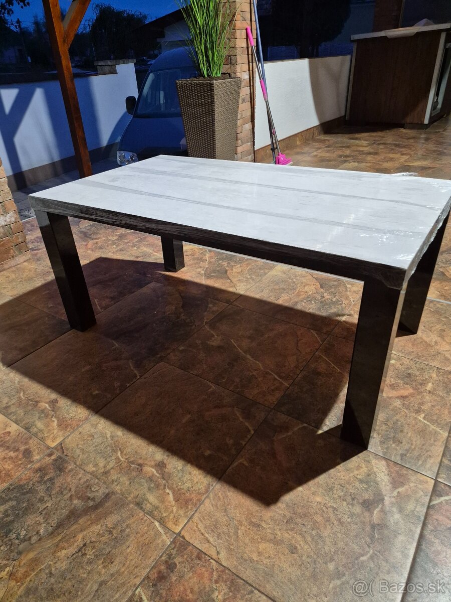 Konferenčný stolík - 5