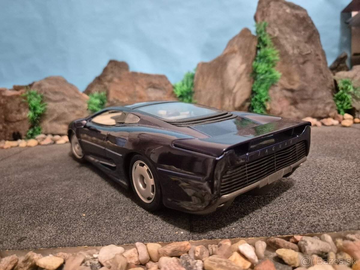 Prodám model 1:18 Jaguar XJ220 - 5
