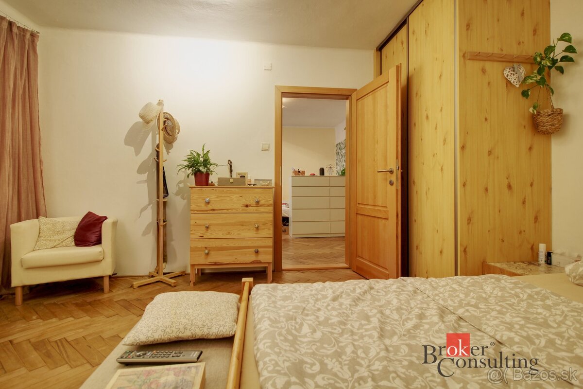 Na prenájom 2,5- izbový byt , Nitra - Centrum - 5