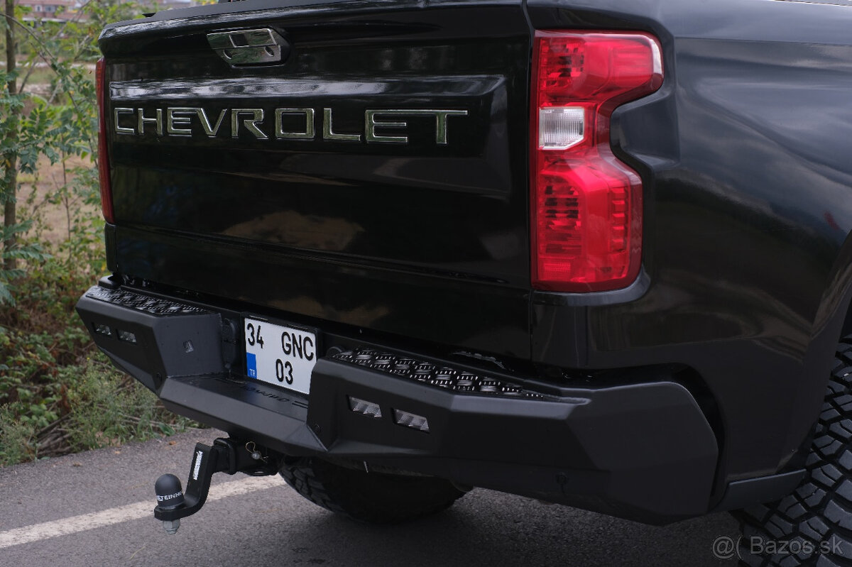Zadný pevnostný náraznik Chevy Silverado 2019