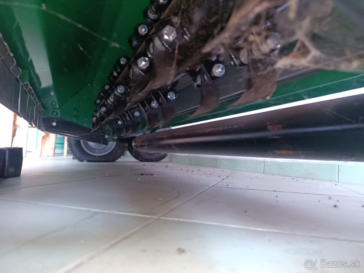Ťahaný motorový mulčovač