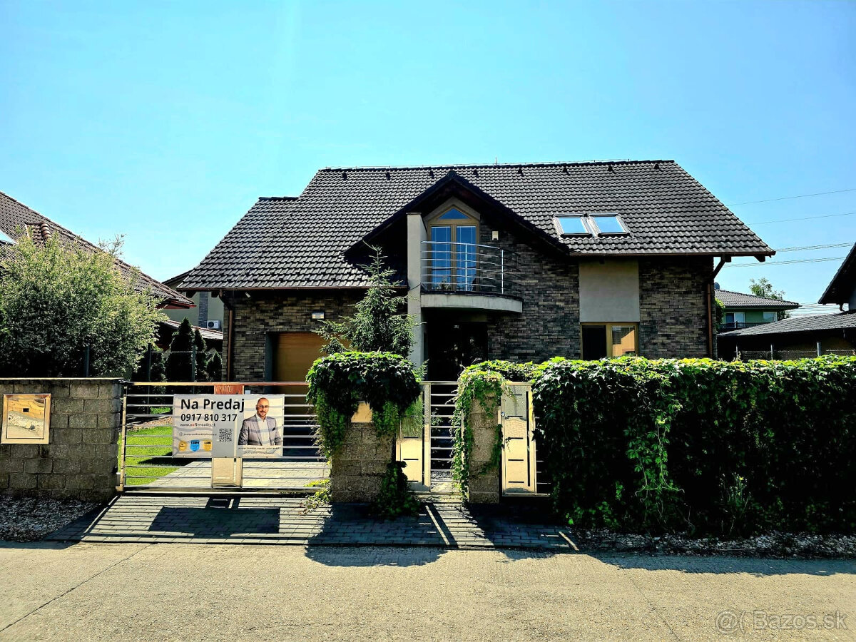 5 izbový rodinný dom Chorvátsky Grob s garážou, bazénom, krb - 5