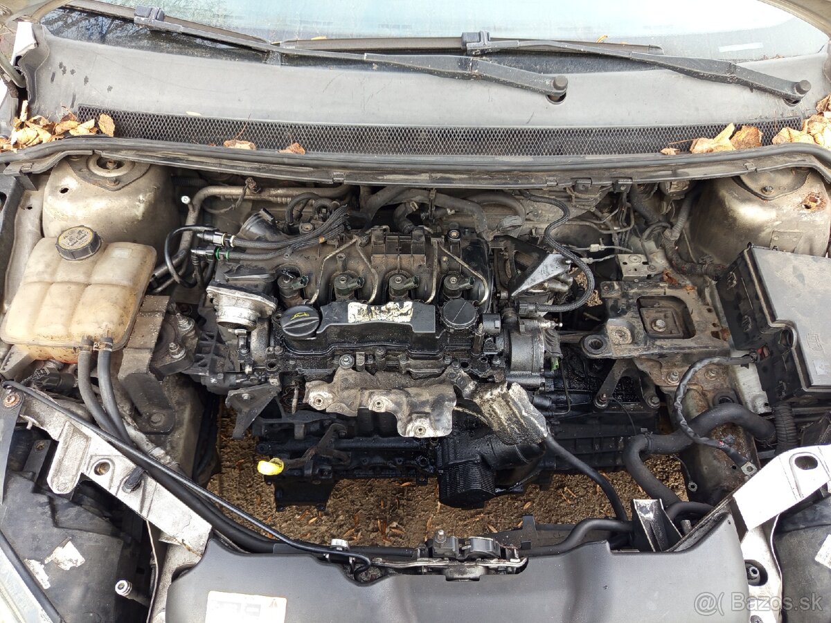 Rozpredám na náhradné diely Ford FOCUS Mk2 - 5