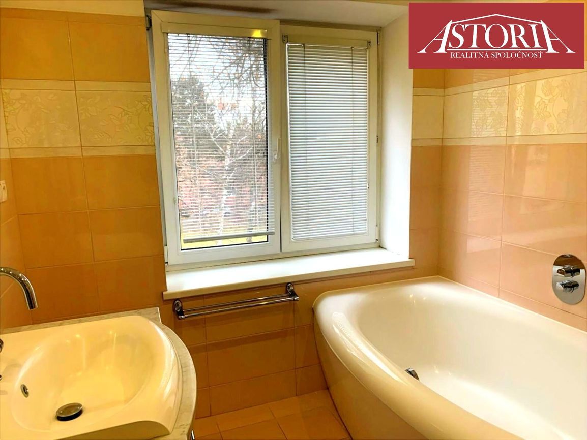 EXKLUZÍVNY 3 izbový tehlový byt Martin centrum - 5