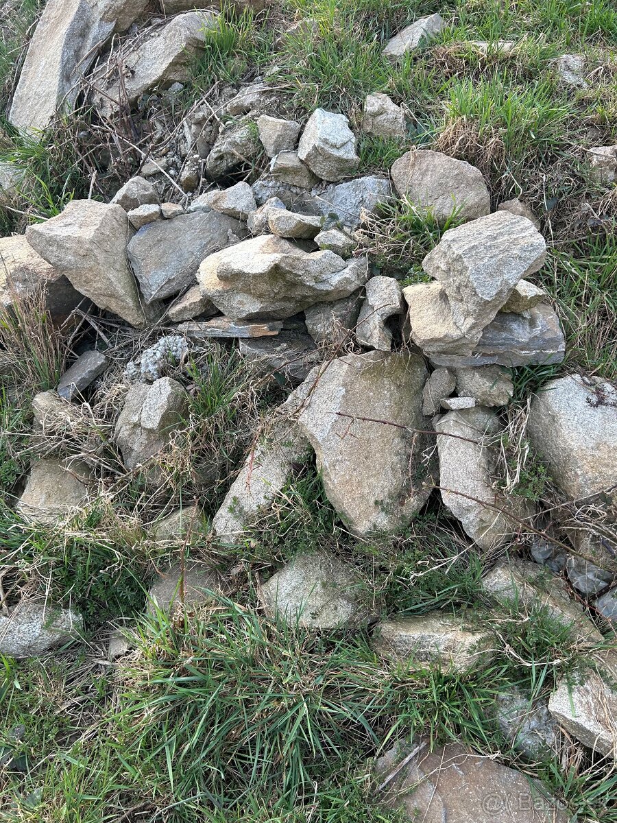 Darujem okrasné kamene - 5