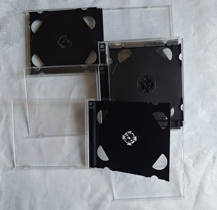 Obaly na média CD a DVD, tenšie aj hrubšie. - 5