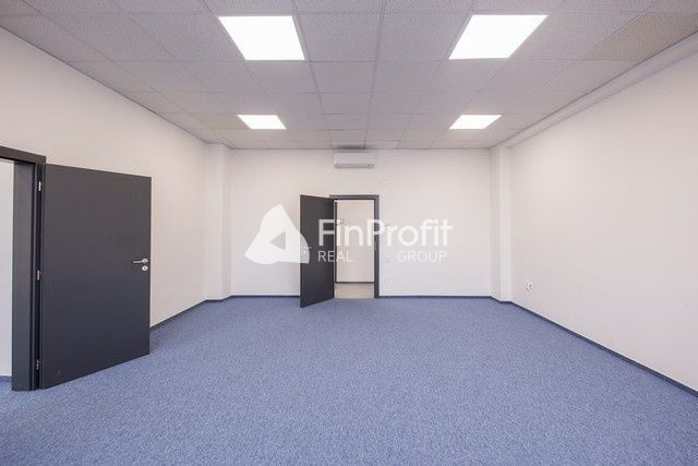 Kancelárske priestory na prenájom s možnosťou kúpy - od 10 m - 5