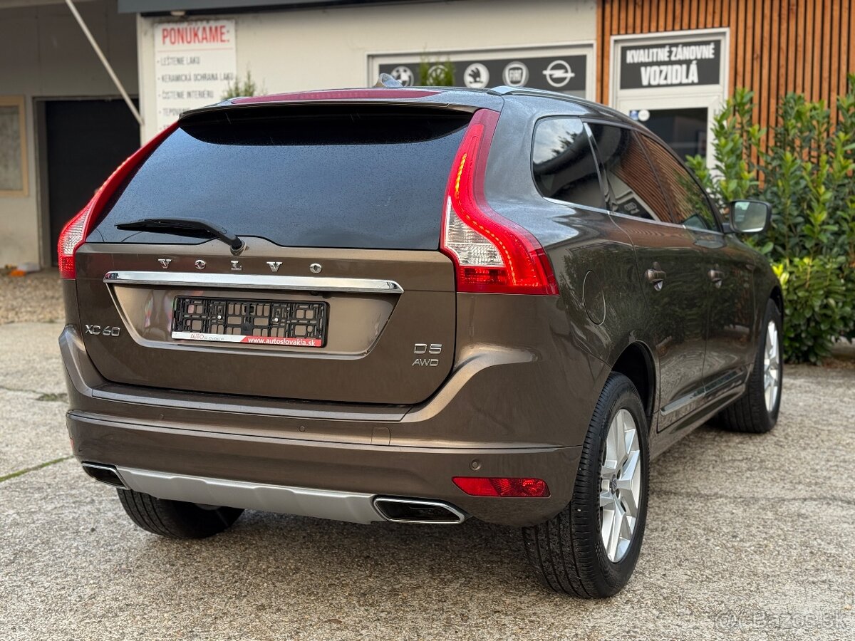 Volvo XC60 D5 2.4L Summum Geartronic AWD - 5