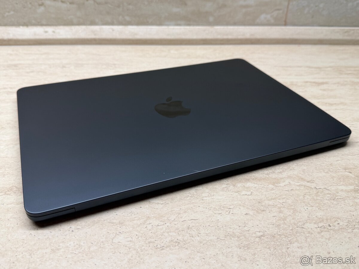 MacBook Air 13.6", M3, 8GB, 256GB, Midnight - 5