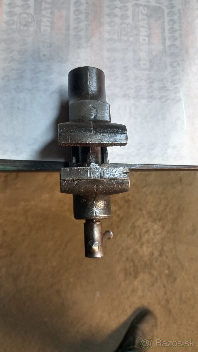 Starožitný zveráčik, obuvnícky lis - 5