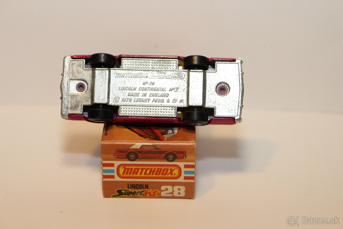 Matchbox SF Lincoln continental - 5