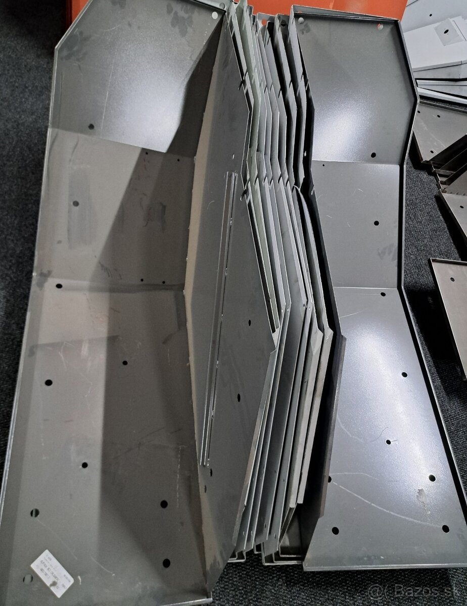 PREDAM ZADNE BLATNIKY TRAKTOR ZETOR - 5