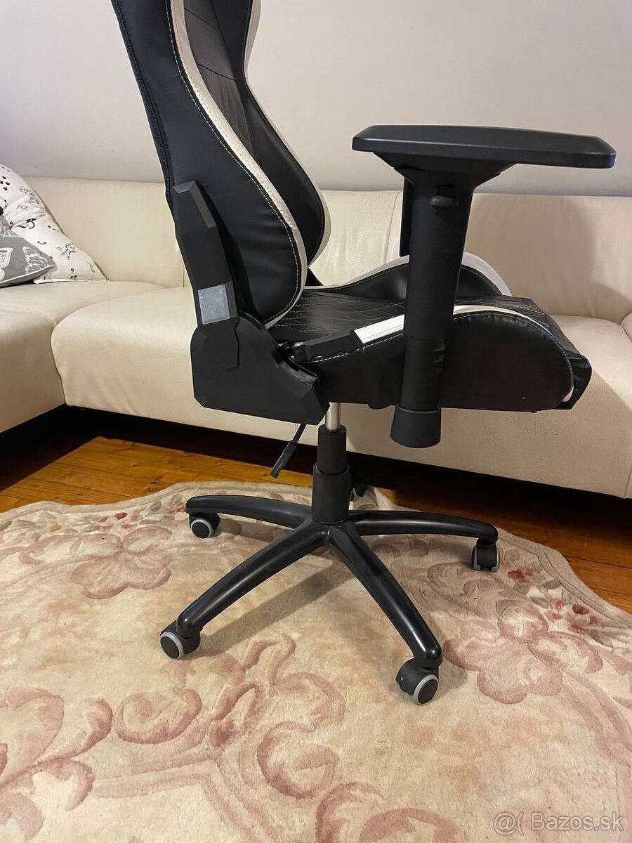 Herna Stolicka White Shark - 5