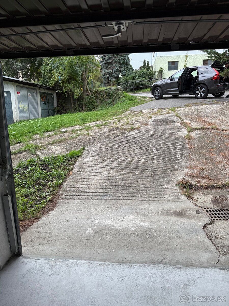 Garáž s pozemkom Bratislava Staré mesto - 5