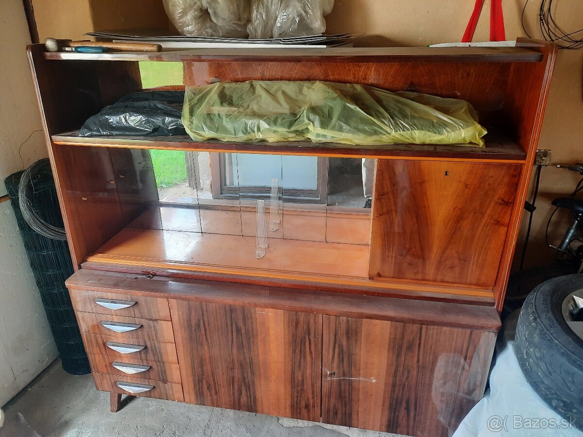 Drevené eurookna a obývacia stena - 5