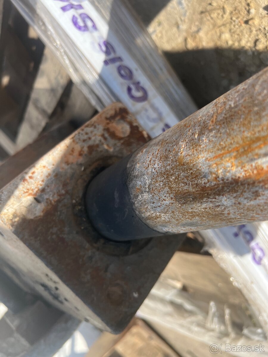 hydraulicke kladivo NKB 300 - 5