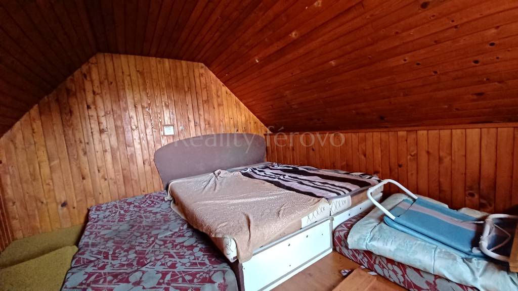 Záhrada s chatkou Úľany nad Žitavou - 5