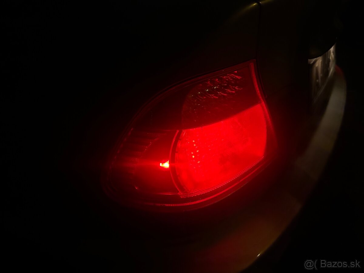 Svetlá BMW e46 coupe - 5