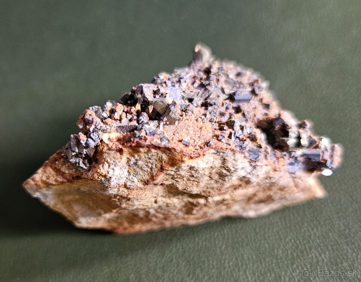 Polymetál: chalkopyrit, sfalerit, galenit, kalcit, krem.z BŠ - 5