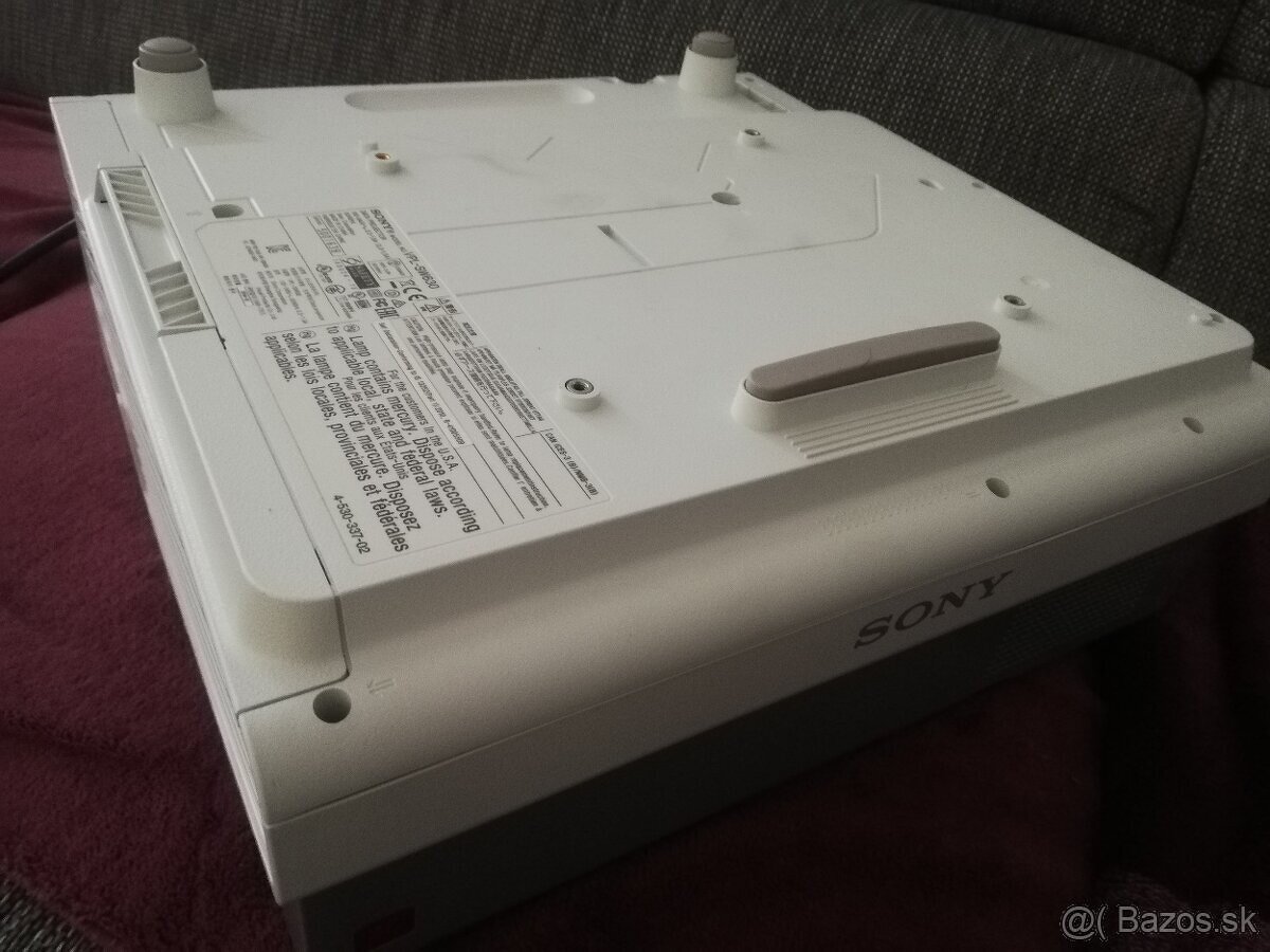 Projektor do kancelárie Sony VPL - SW630 + ovládač - 5
