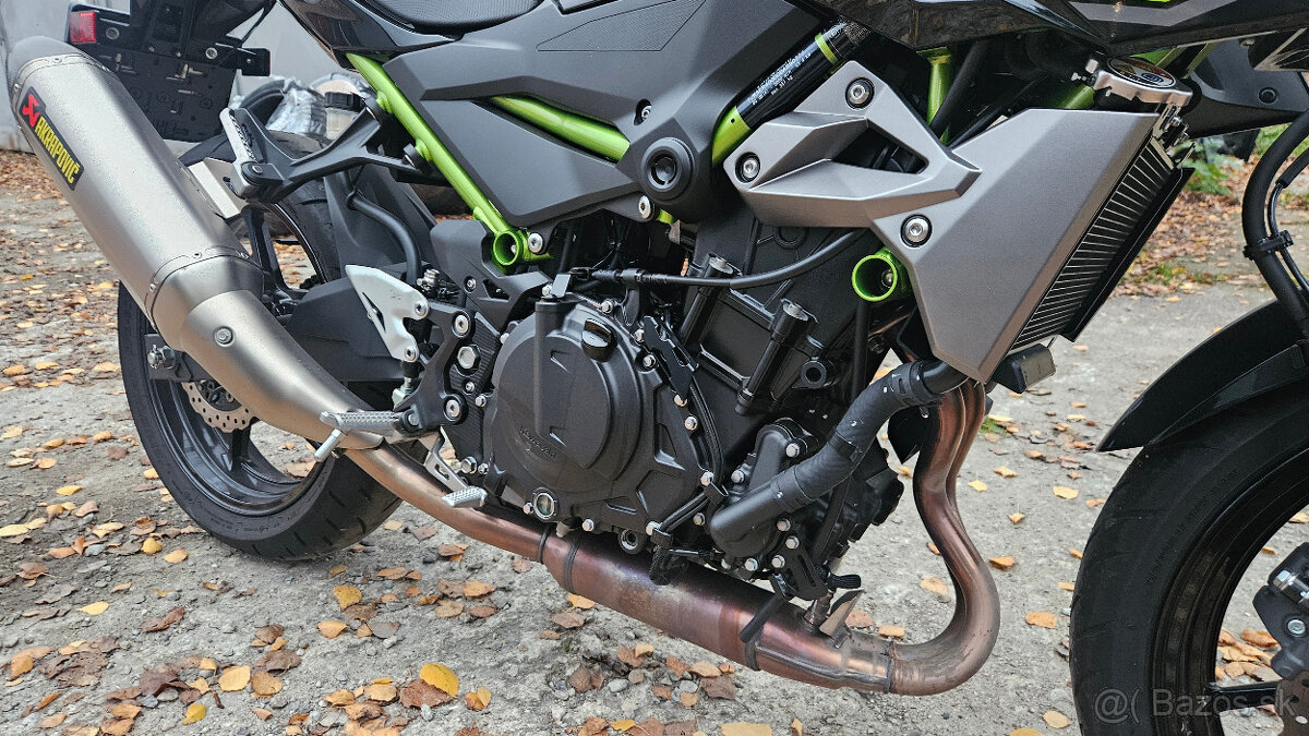 Kawasaki Z400 - 5