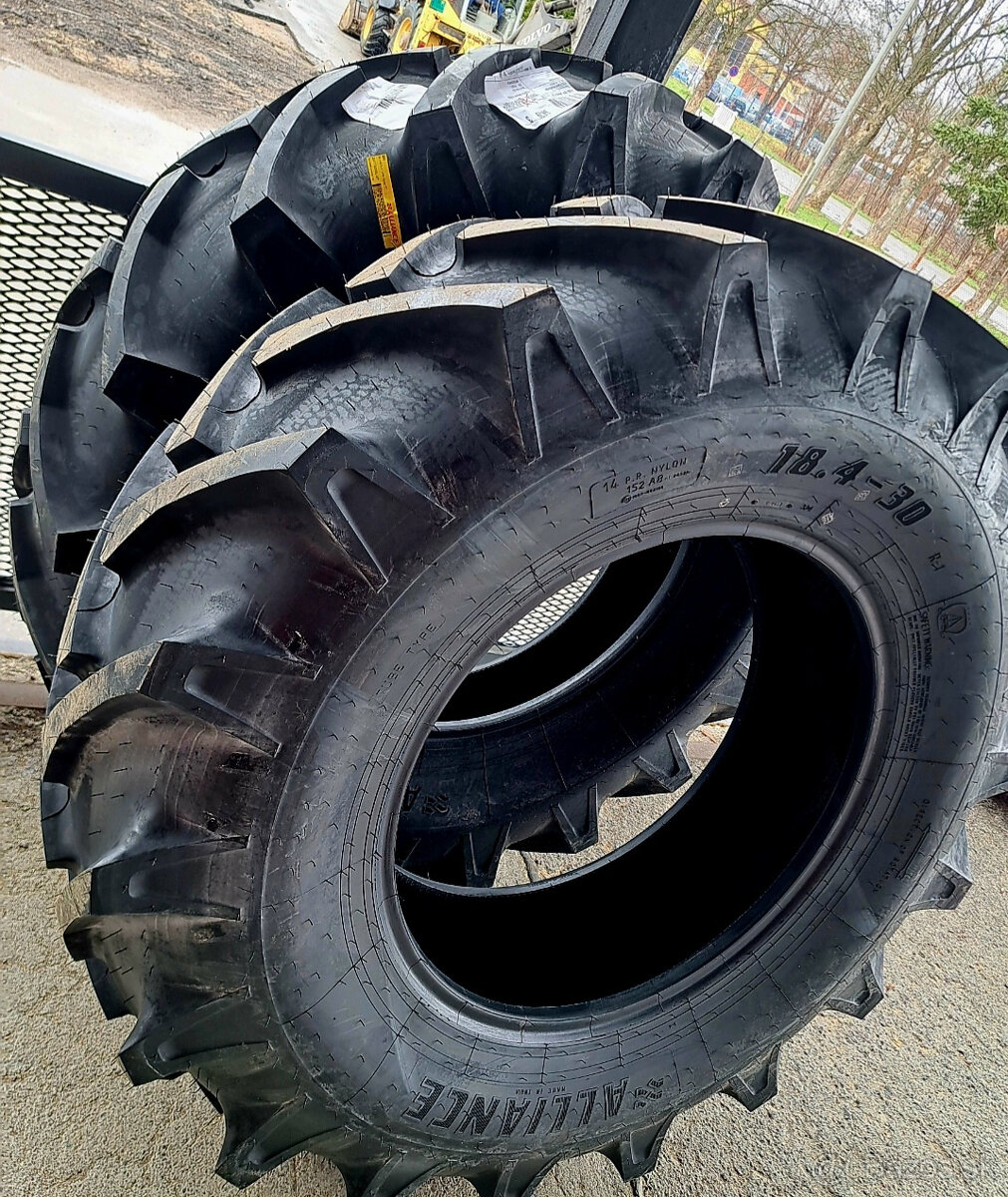 Traktorova pneumatika,plast guma traktor Zetor - 5