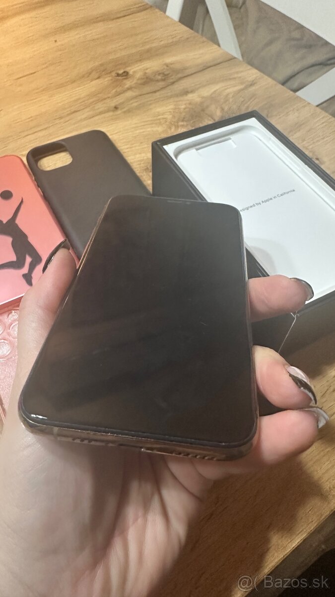 Predám iPhone 11pro gold 256GB - 5