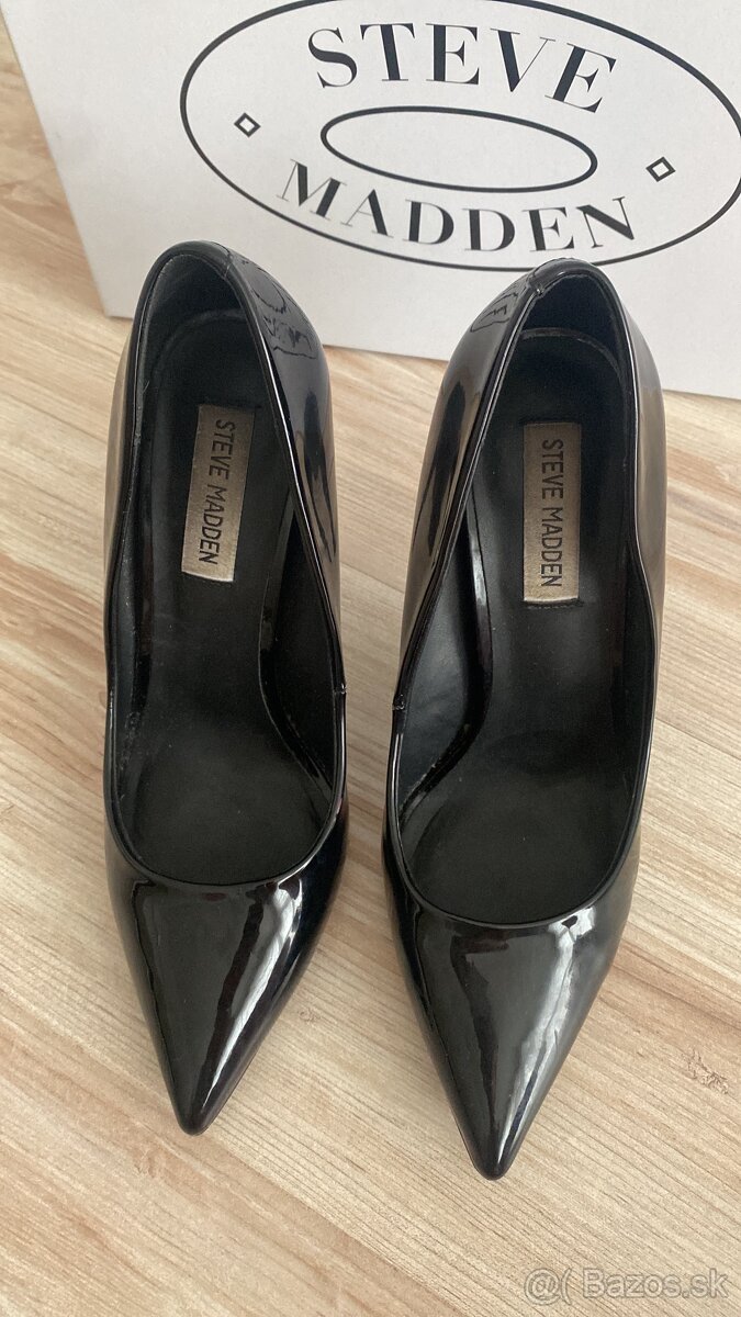 Lodicky Steve Madden c. 38 - 5