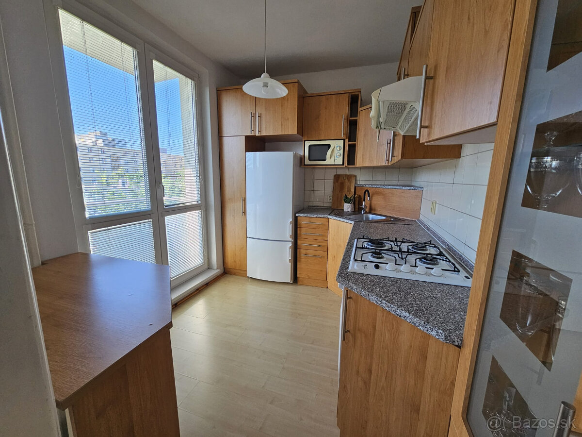 RESERVED - Prenájom bytu 2-izbový bez realitky - Astrova - 5