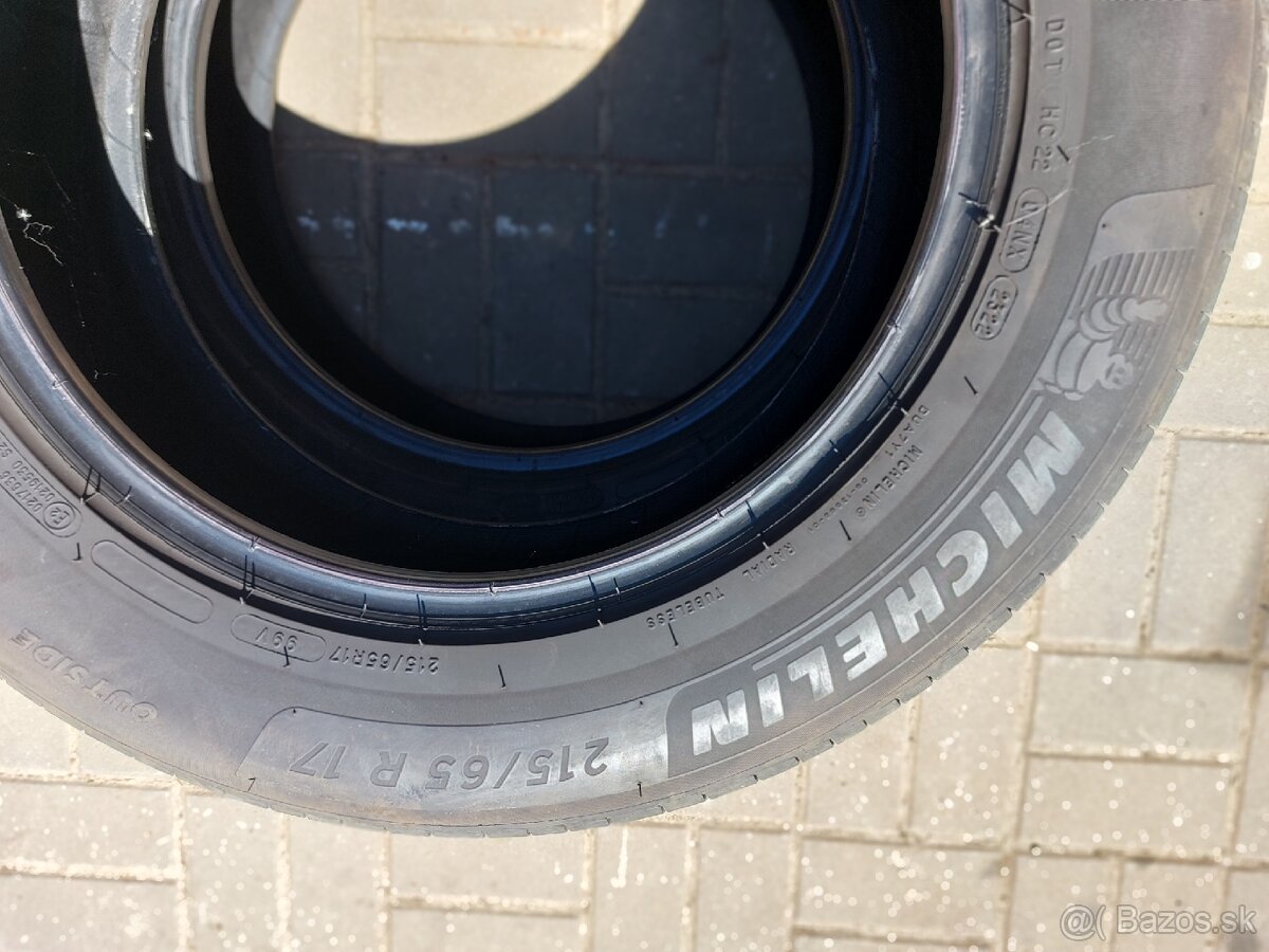 Predám pneumatiky215/65R17 99V - 5