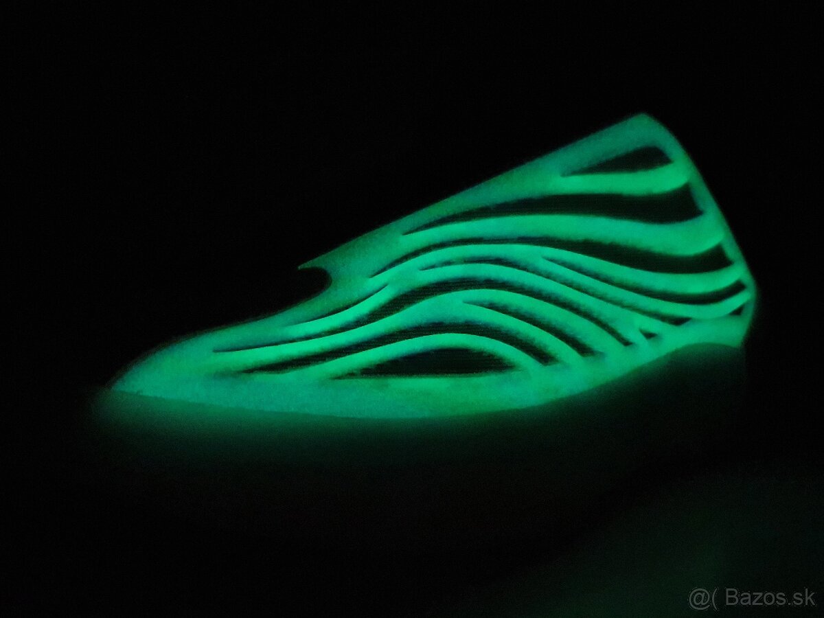 Adidas Yeezy Quantum “Frozen Blue” - 5