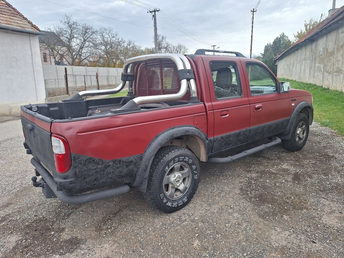 FORD RANGER 2,5 TD 4X4 KLÍMA ŤAŽNÉ