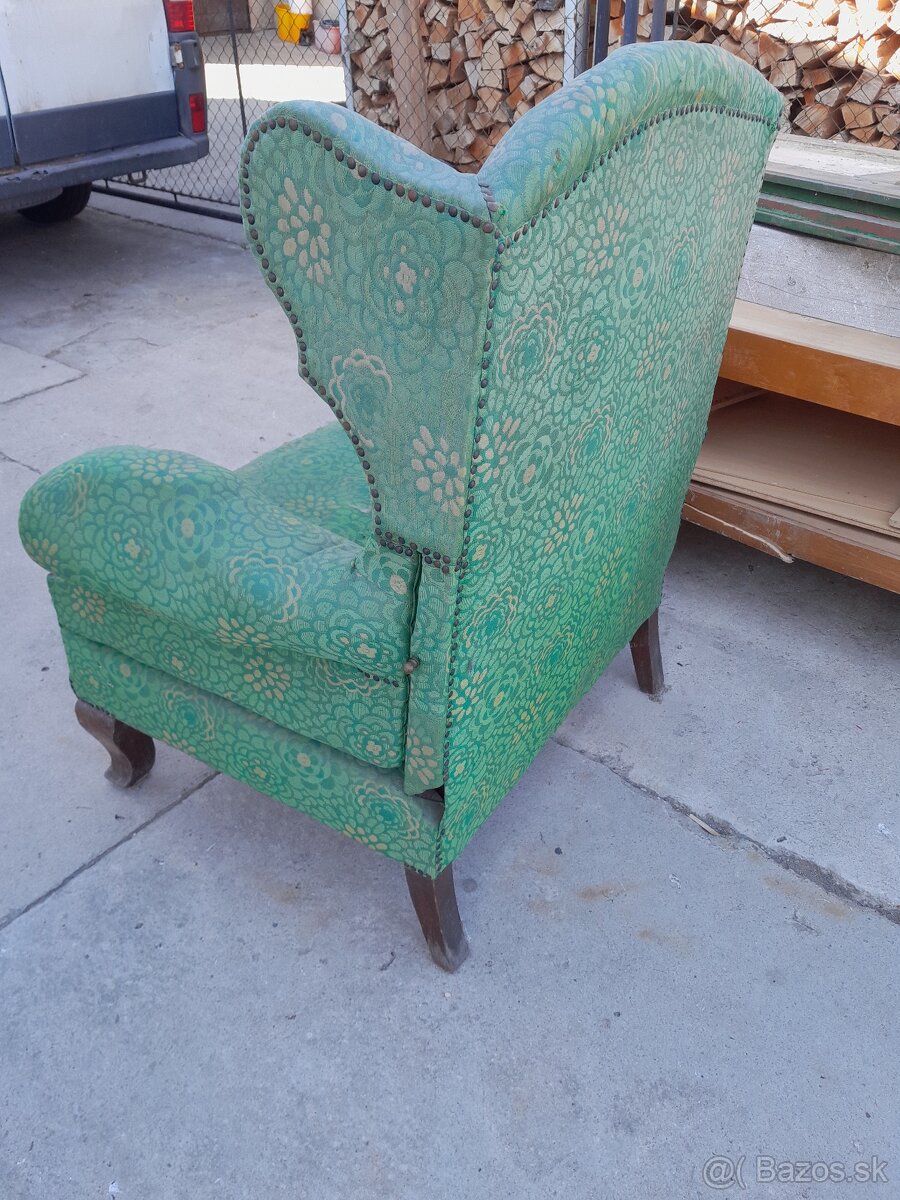 Predám staré zelené kreslo - 5