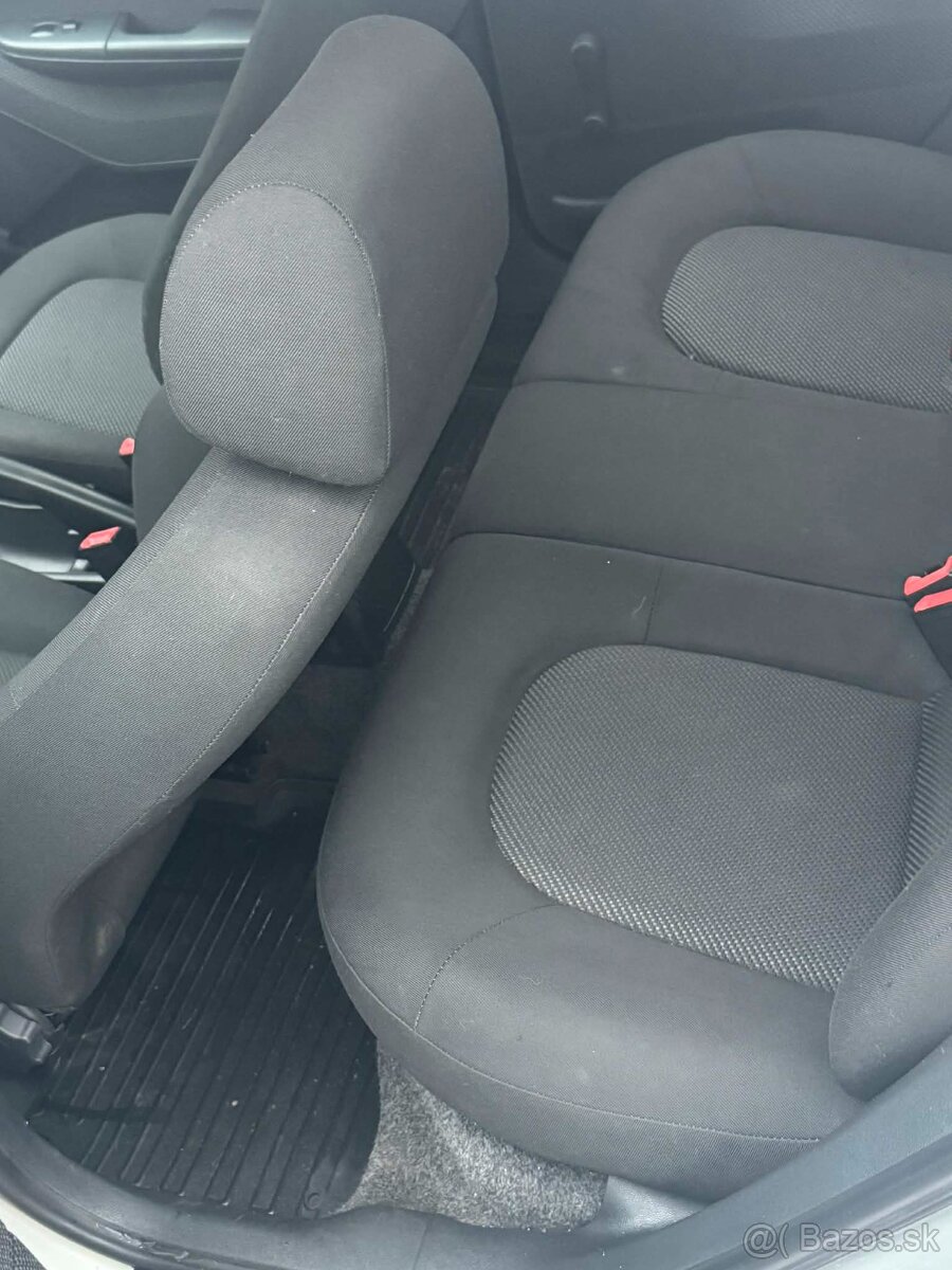 ŠKODA FABIA 1.2 - 5