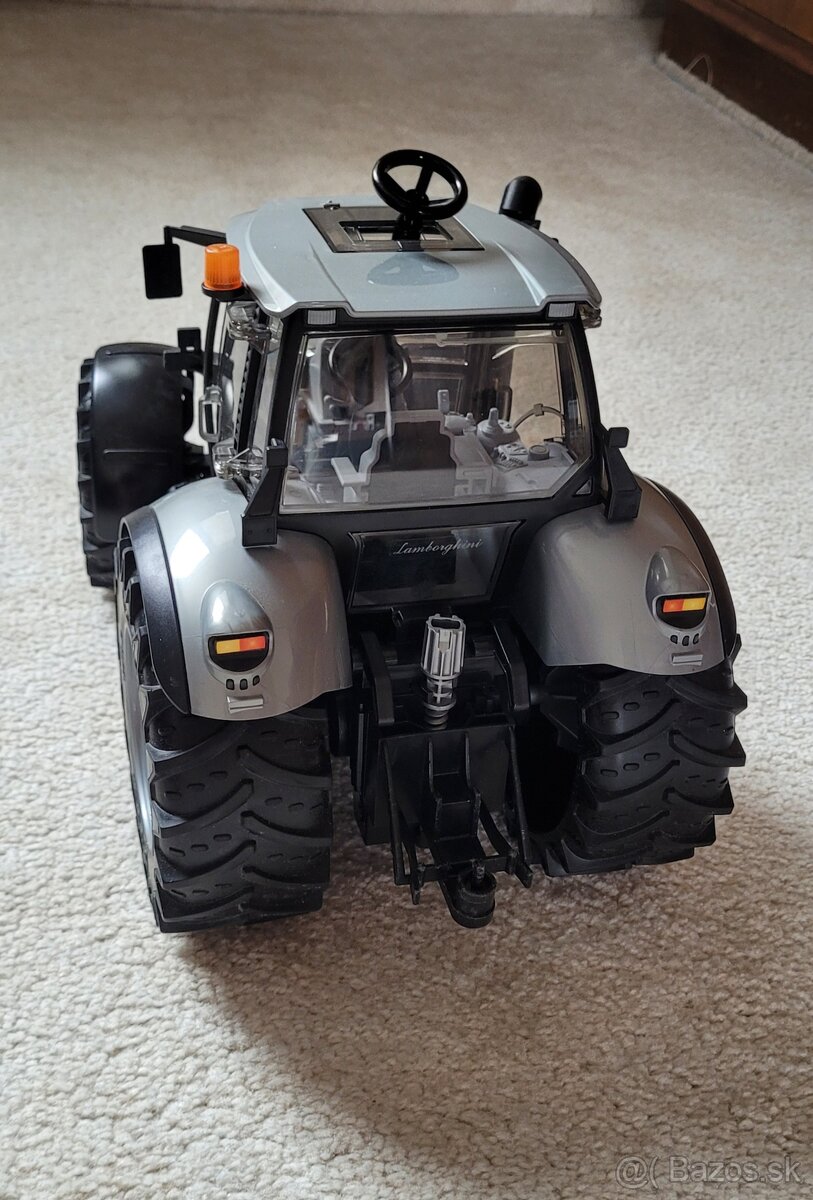 Bruder traktor Lamborghini - 5