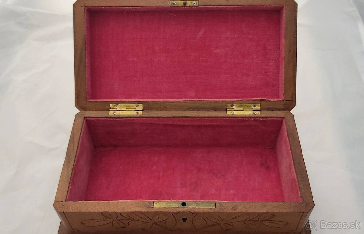 Starožitná skrinka - 5