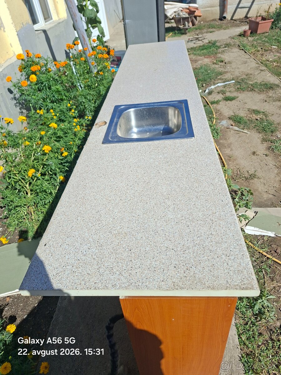 Kuchynská linka - 5