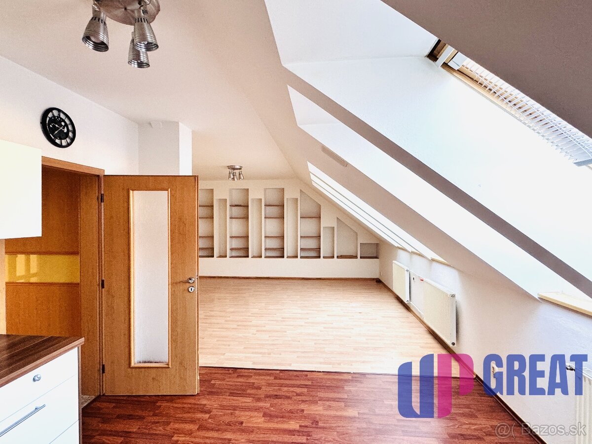 Na prenájom priestranný 3-izb.byt s terasou v meste SKALICA - 5