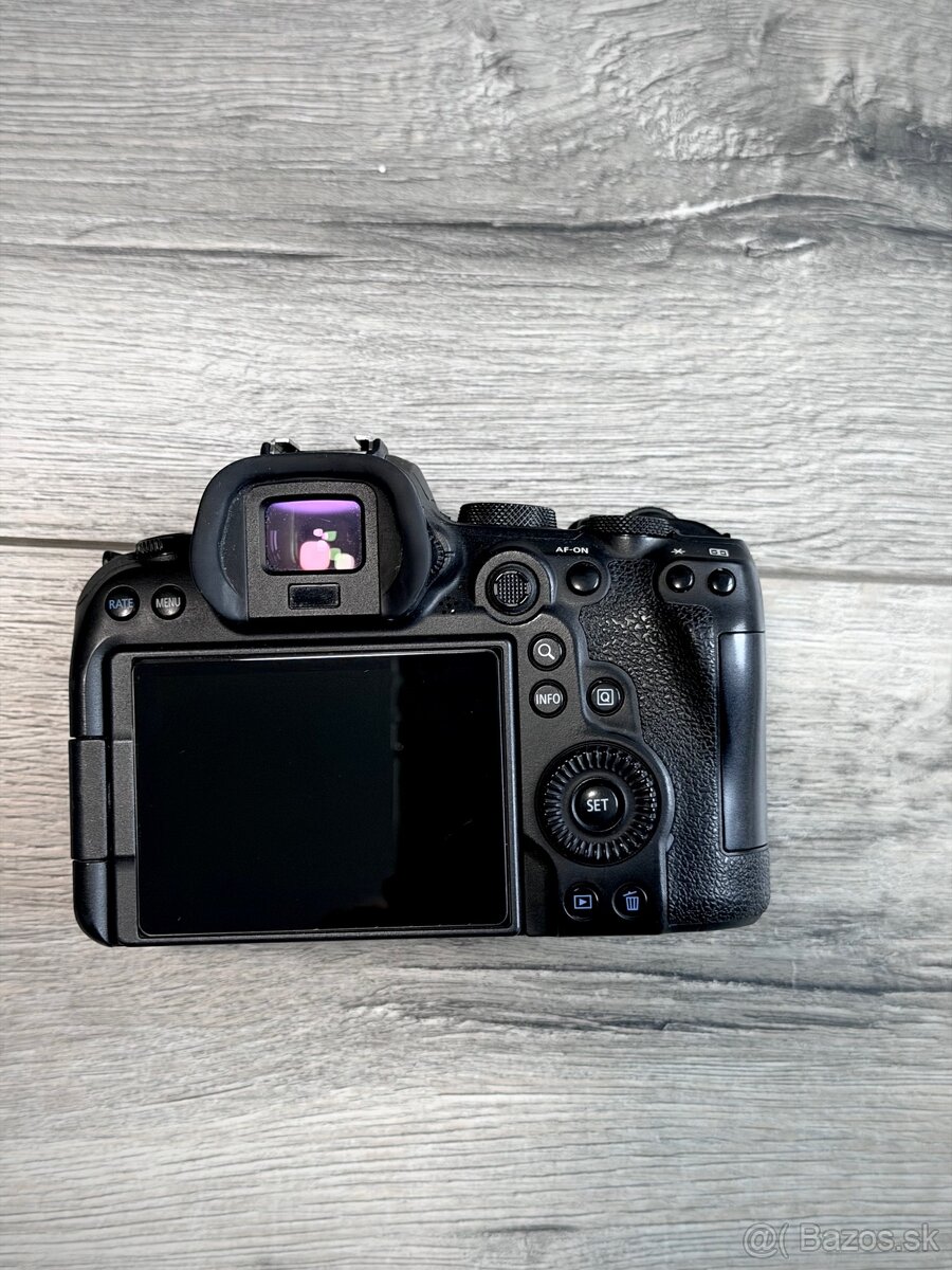 Canon EOS R6 - 5
