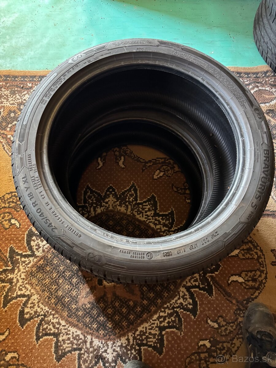 245/40 R18 97y letné - 5