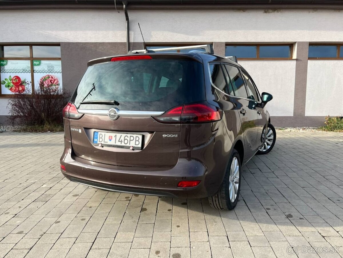Opel Zafira Tourer 1.4 benzín + LPG - 5