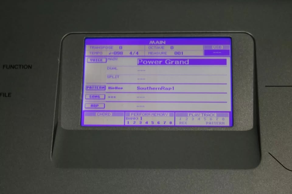 Syntezátor YAMAHA MM6 - 5