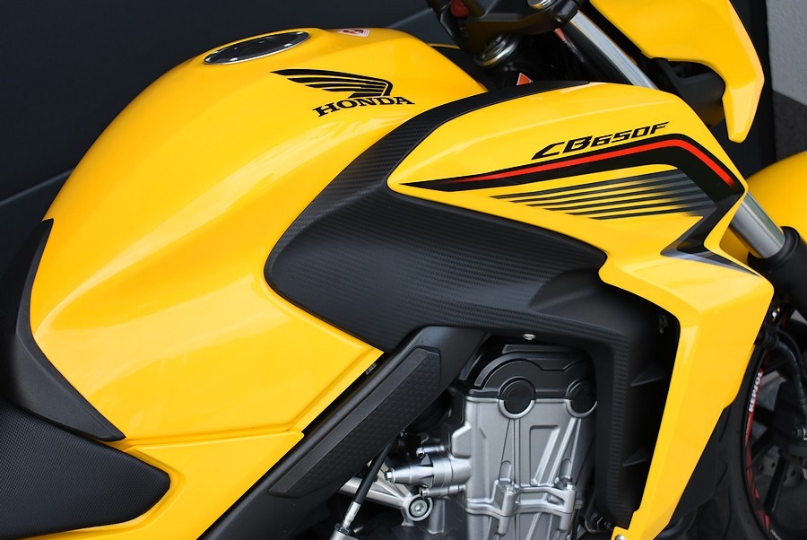Honda cb 650 F ABS r. 2017 - 14 tis. km - povod SK - 5
