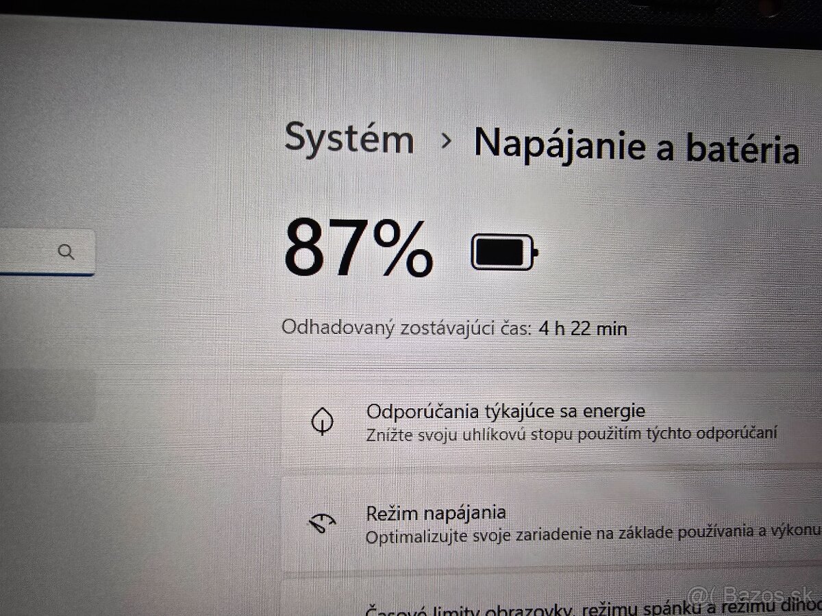 Asus Vivobook 15 model 2024 s 8 gb ram intel i3 procesorom 1 - 5