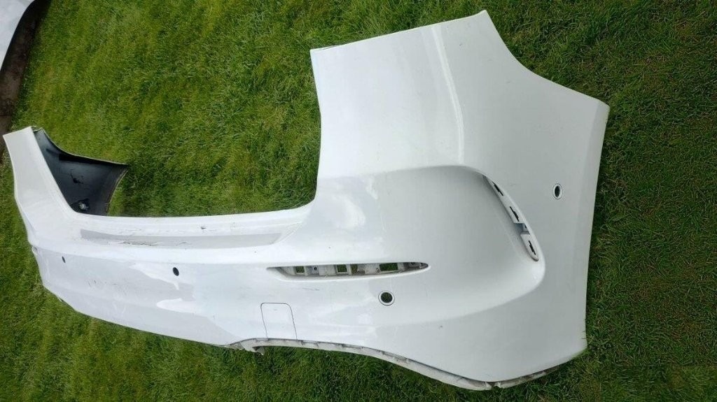 Mercedes B - class W247 2018 - zadny naraznik AMG - 5